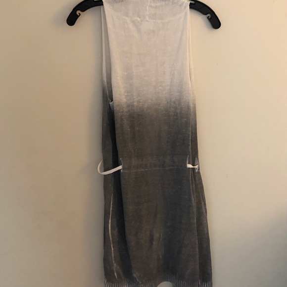 Sarah pacini linen wrap top.  One size - Picture 7 of 13